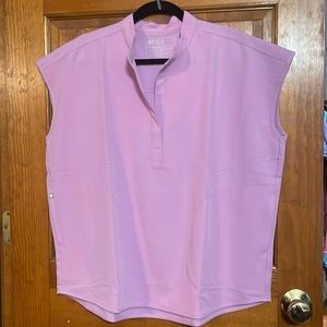 Brand new figs scrub top